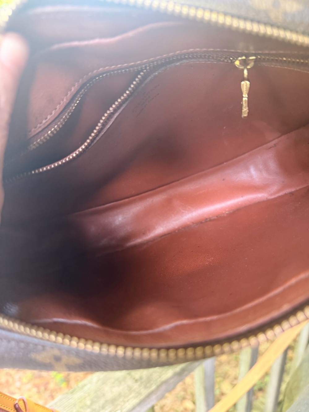 Louis Vuitton Monogram Jeune Fille MM - Picture 8 of 11